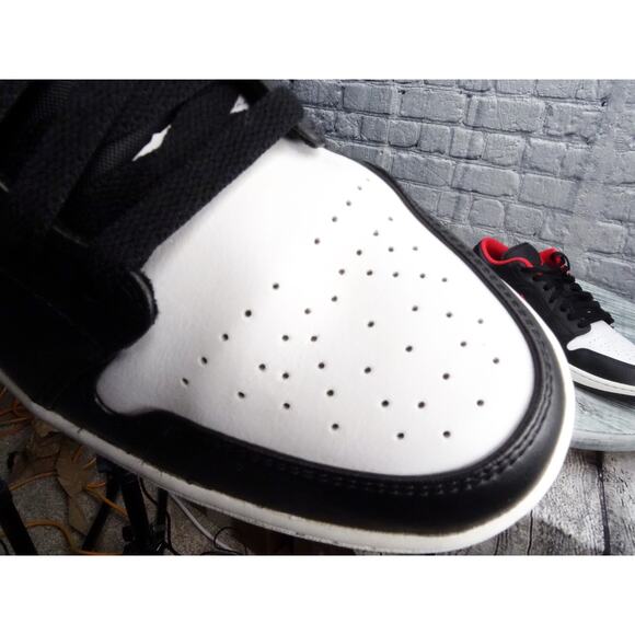 Jordan Air Jordan 1 Low Black/Fire Red-White Men Size 12 Used OG Box - Picture 16 of 16